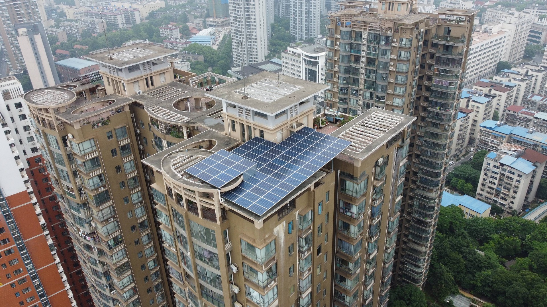 湖北BB贝博艾弗森绿色能源有限公司