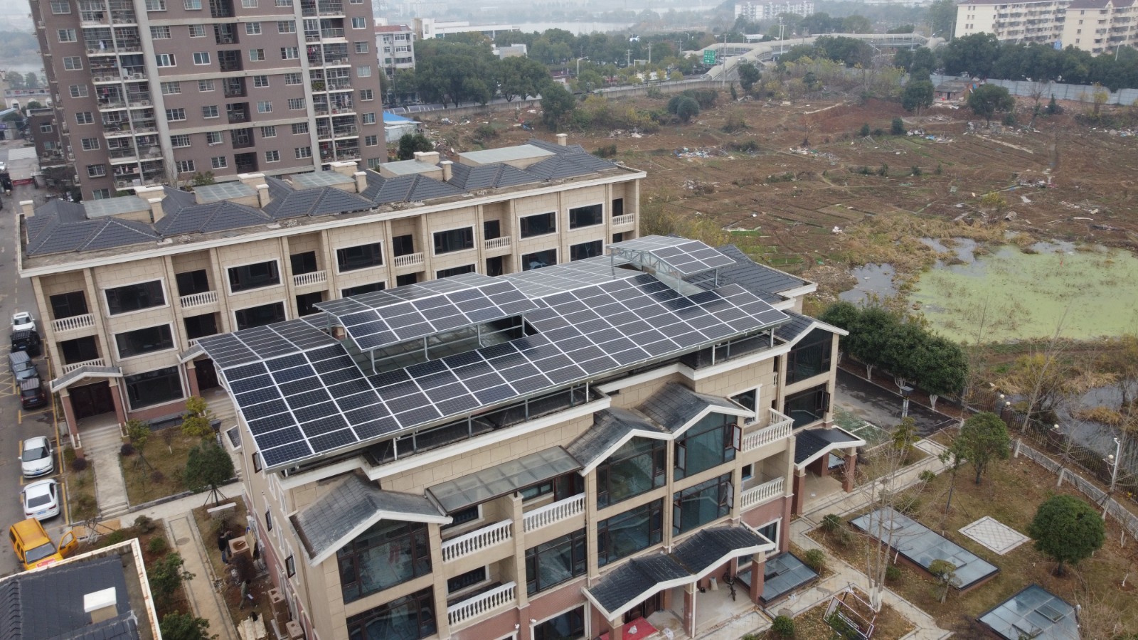 光伏发电署理加盟商家解读：：光伏发电应着重维护哪些装备