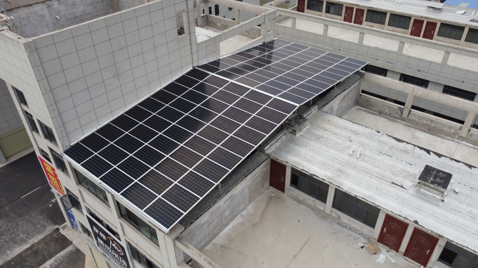 天下首份！！！勉励全民装光伏，，政府宣布建议书