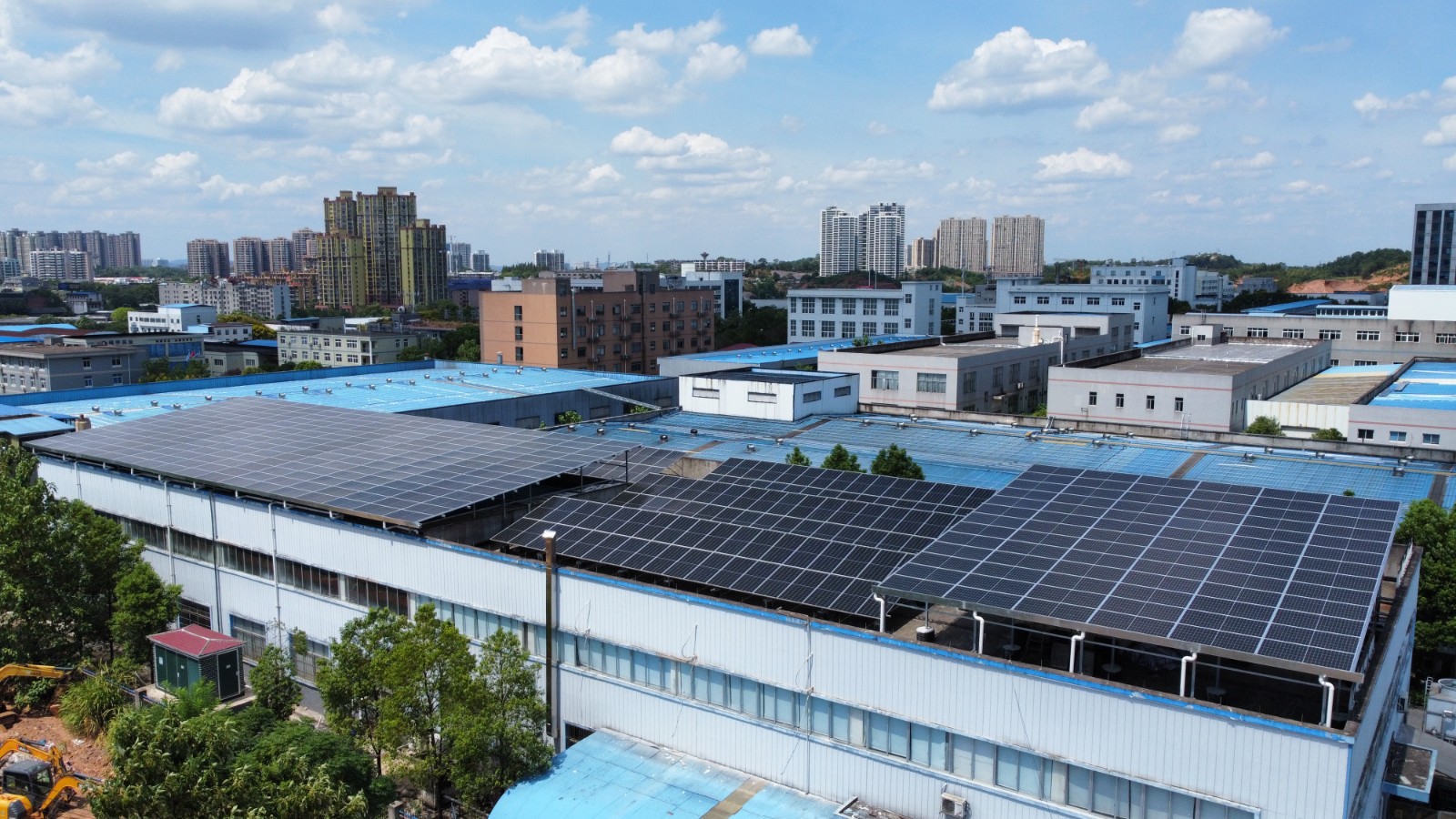 【工商业光伏建站正其时】株洲老工匠屋顶光伏项目完工仪式暨BB贝博艾弗森集团工商业项目推介会株洲站乐成举行